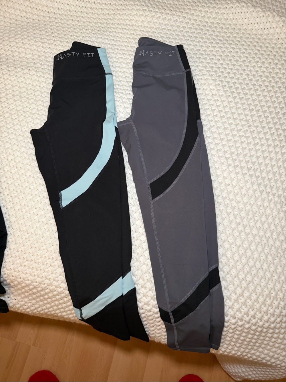Nasty Fit 2 Leggings and 2 Tops